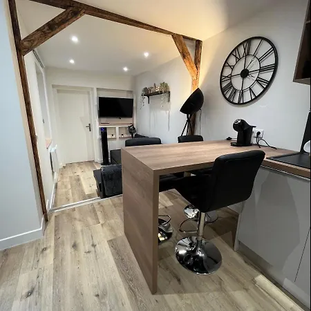 Tonnelet Rouge - Appt Au Coeur De La Apartment